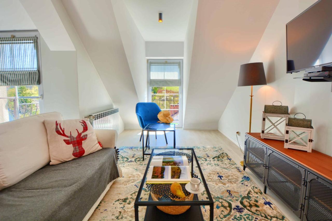 Apartament Beztroski Ustrzyki Dolne Buitenkant foto
