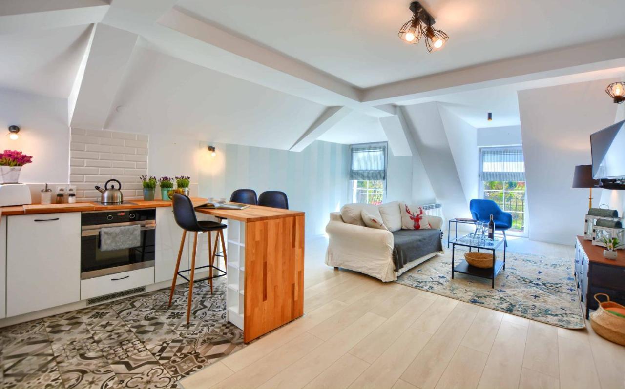 Apartament Beztroski Ustrzyki Dolne Buitenkant foto