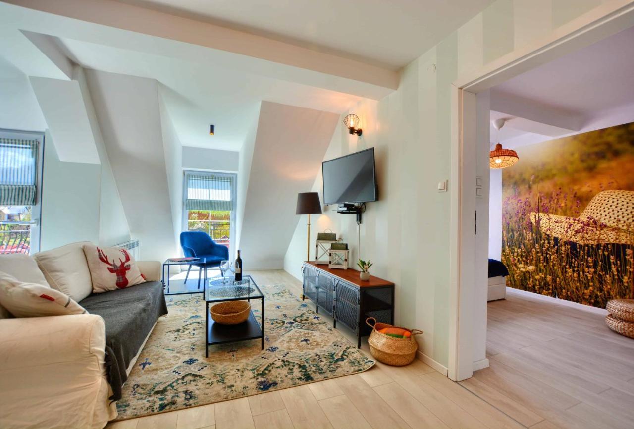 Apartament Beztroski Ustrzyki Dolne Buitenkant foto